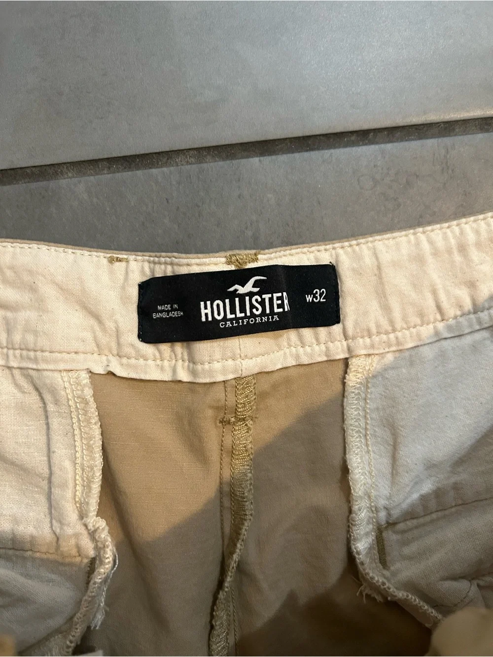 Hollister Flat Front Short 9” Epic Flex in Khaki